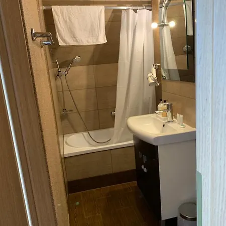 Sunshine World בית הארחה